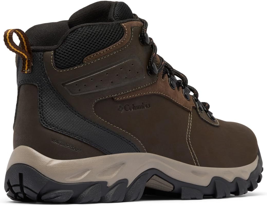 Columbia Men's Newton Ridge Plus II Waterproof Hiking Boot - Image 3