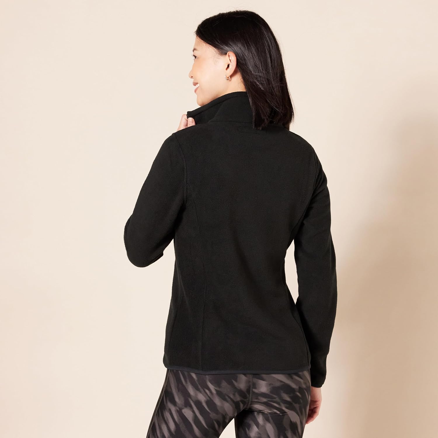 Amazon Essentials Women's Classic-Fit Full-Zip Polar Soft Fleece Jacket (Available in Plus Size) - Image 4